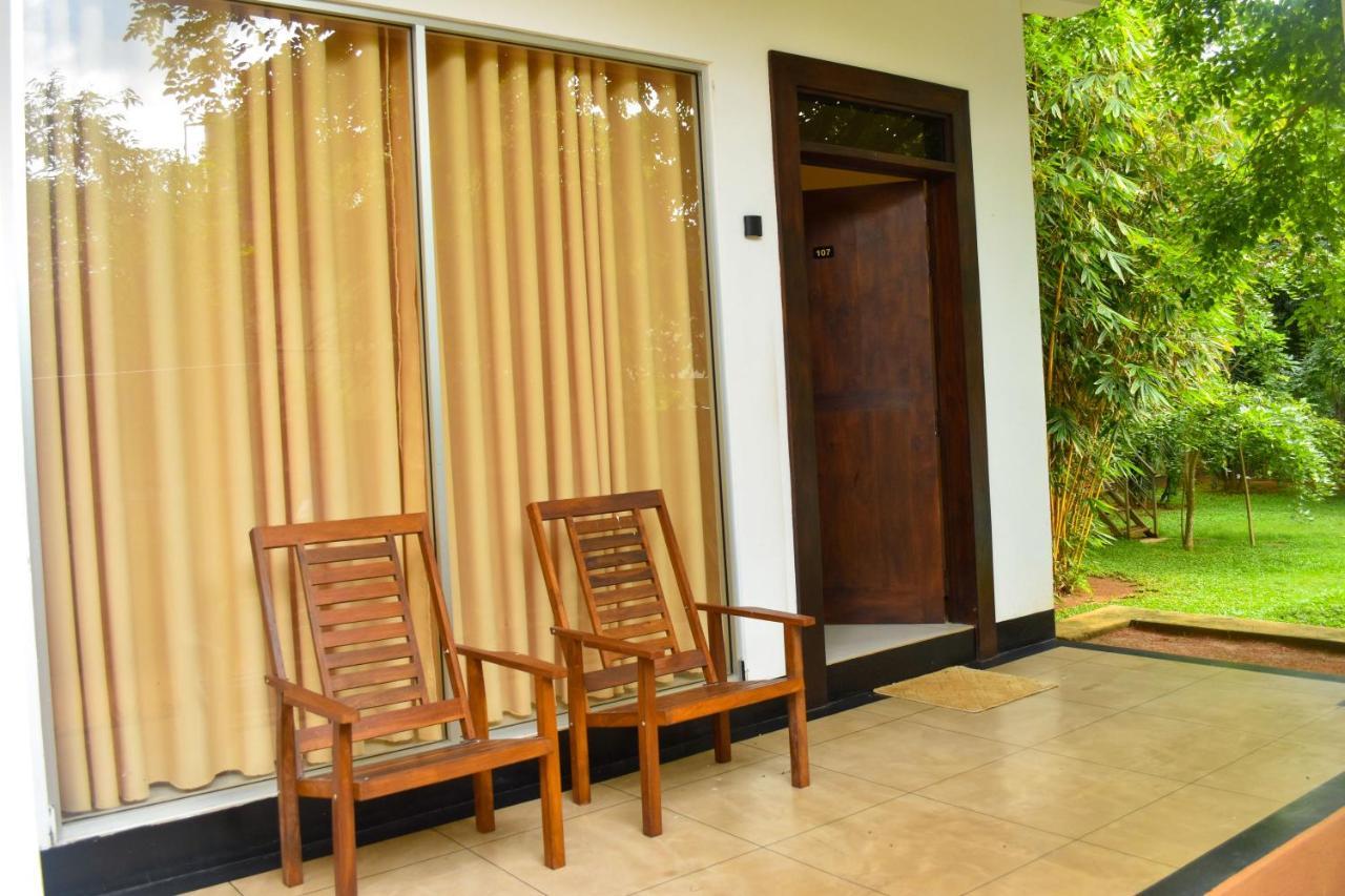 Pivisuma Lodge Dambulla Ngoại thất bức ảnh