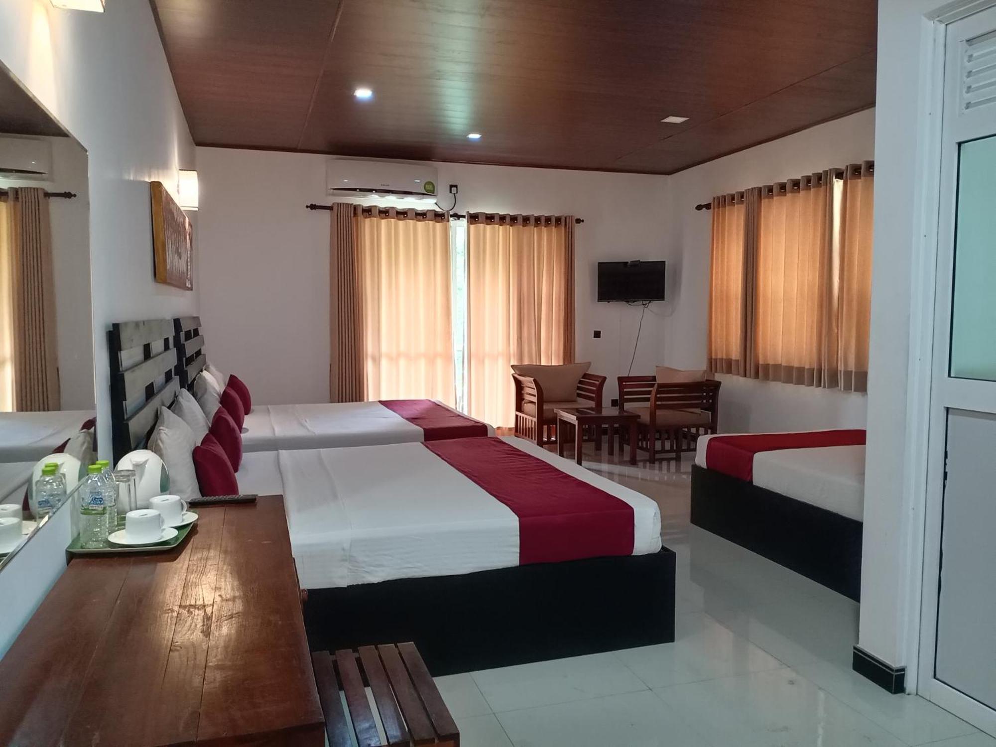 Pivisuma Lodge Dambulla Ngoại thất bức ảnh