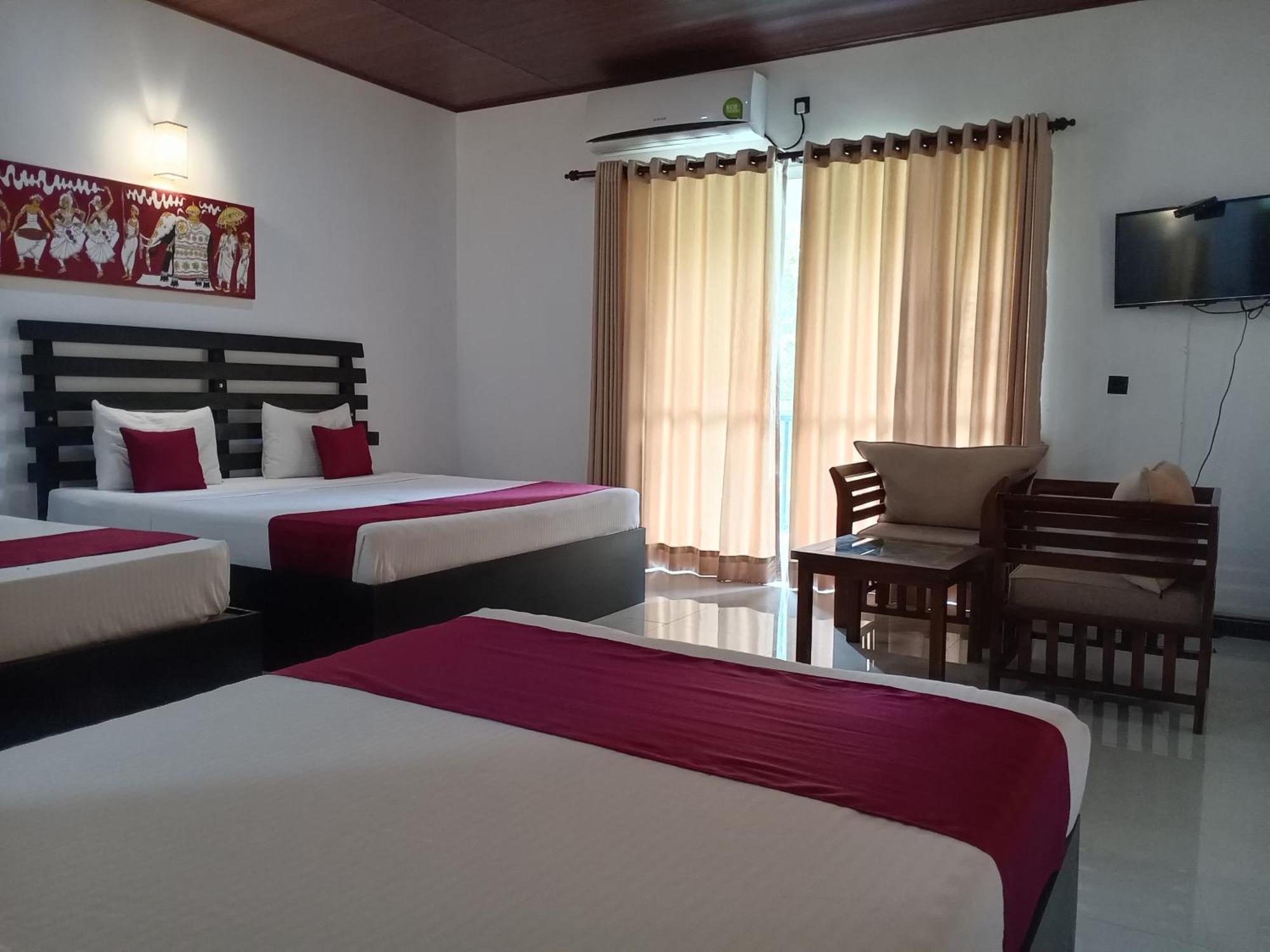 Pivisuma Lodge Dambulla Ngoại thất bức ảnh